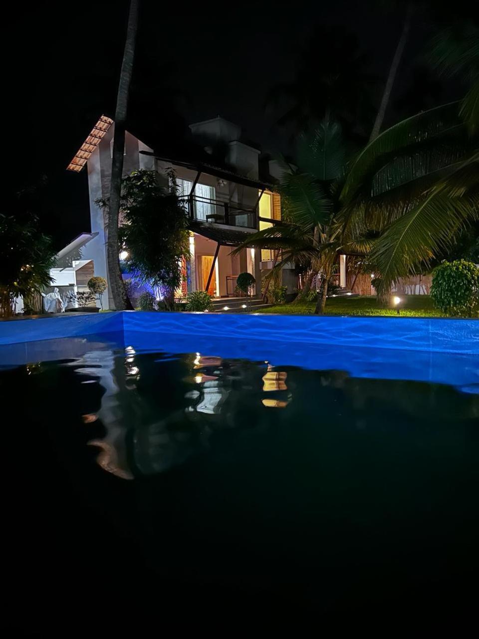 Backwater Brook Kumarakom Extérieur photo