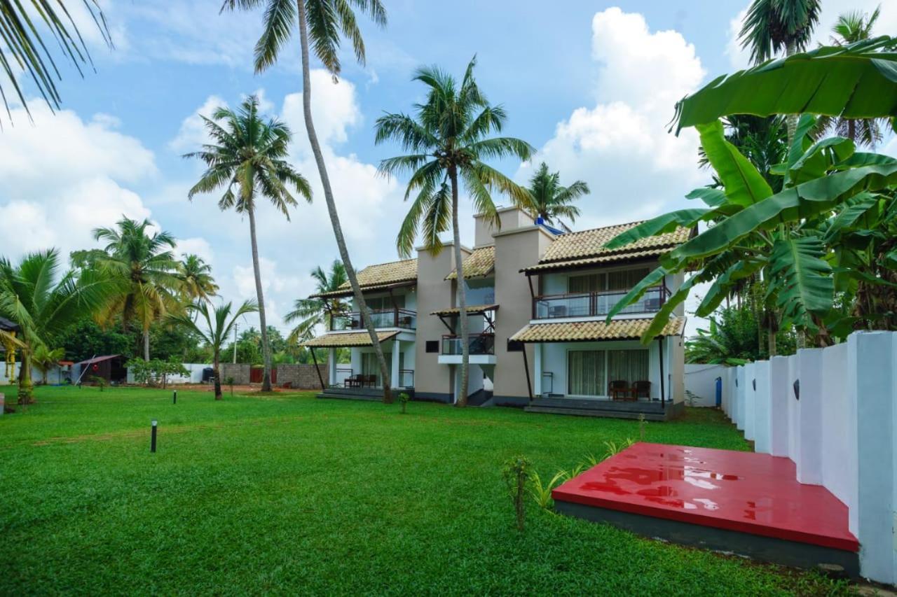 Backwater Brook Kumarakom Extérieur photo